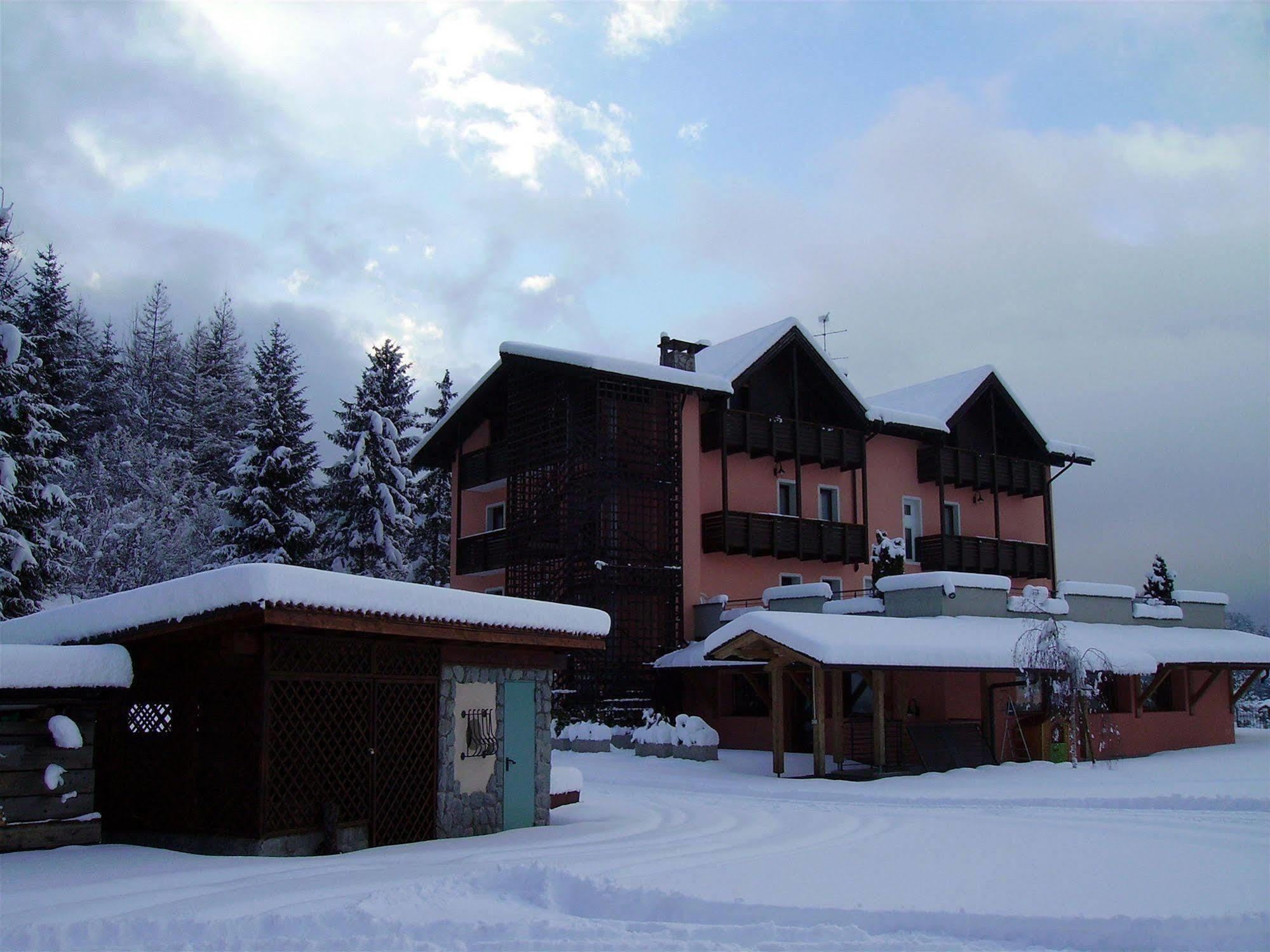 Park Hotel Bellevue Dimaro Exterior foto